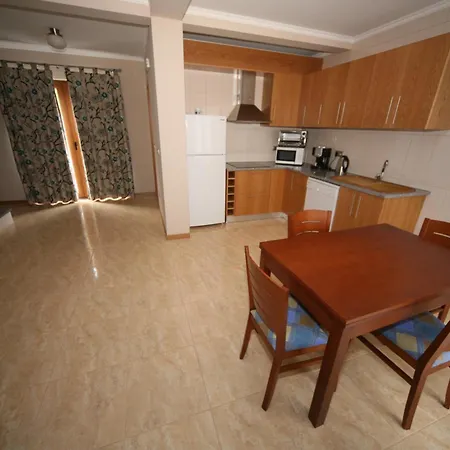 Baia Da Barca Aparthotel Madalena (Azores)